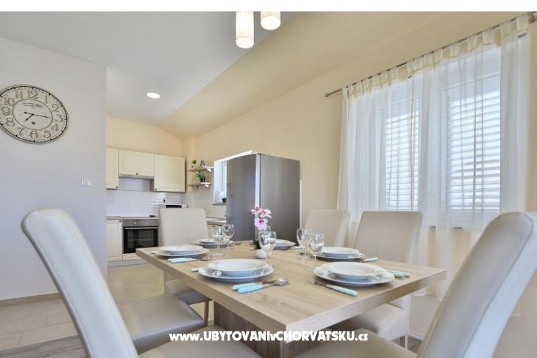 Apartmani Mica – foto 12