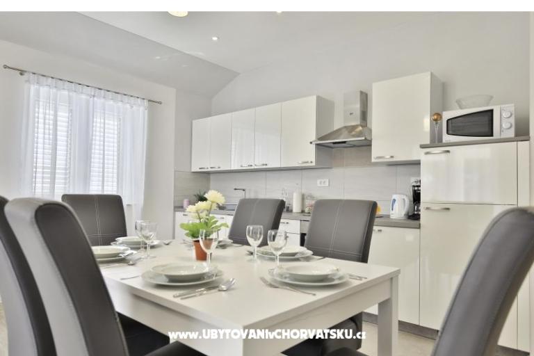 Apartmani Mica – foto 2