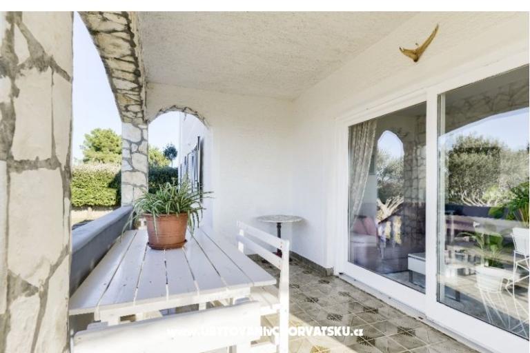 Apartmani Zadar-Vrsi – foto 2