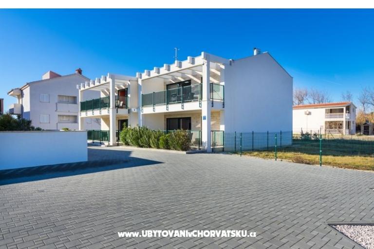 Queen Beach Resort Apartmani – foto 6