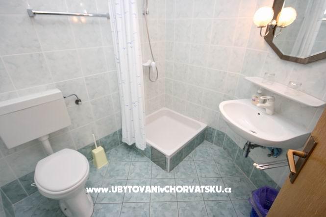 Apartmani Jakišnica – foto 14