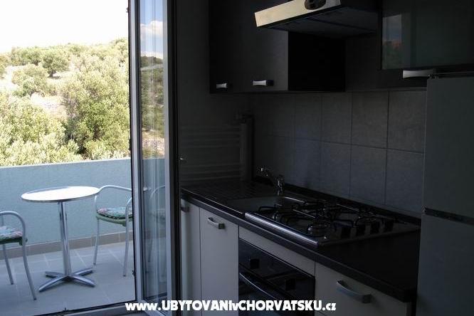 Apartmani Jakišnica – foto 16