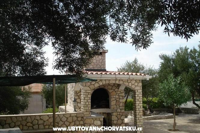 Apartmani Jakišnica – foto 2