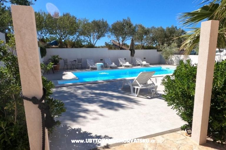 Apartmani Zeneral – foto 7