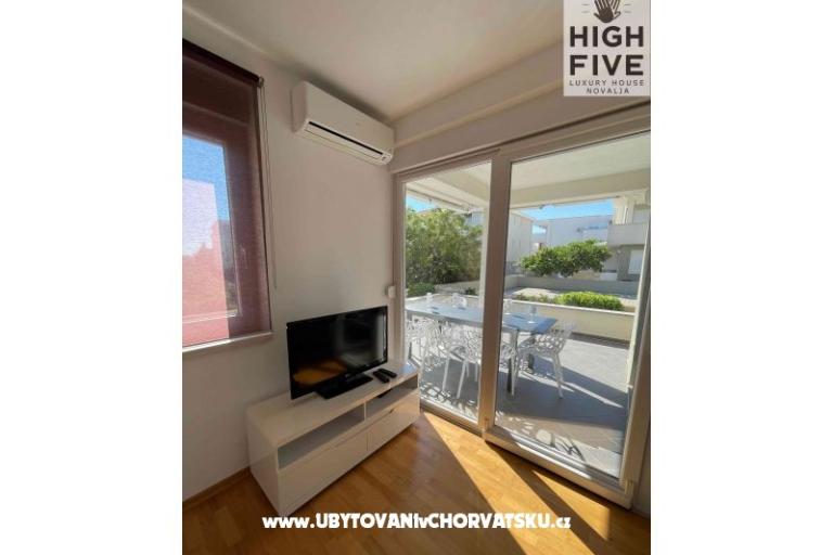 High Five Luxury Kuća Novalja – foto 15