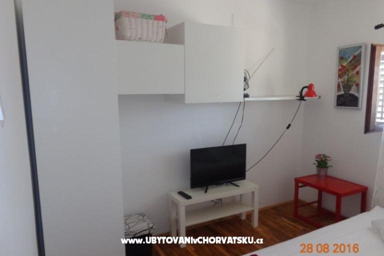 Apartmani Skrivena  – foto 10