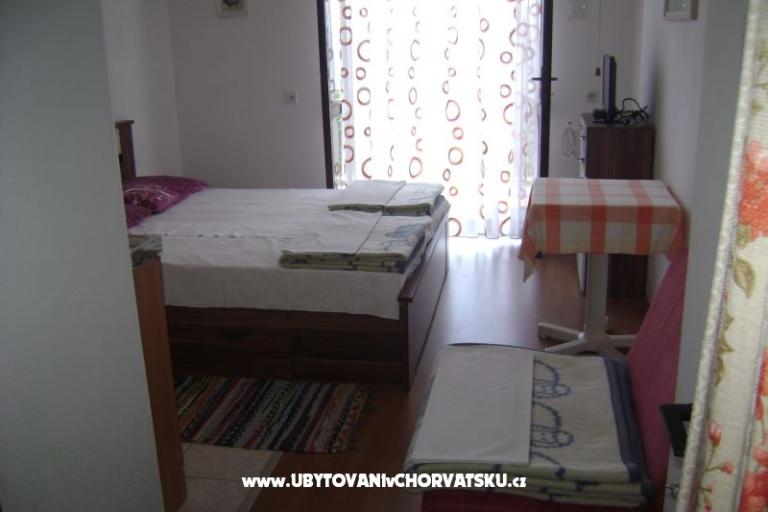 Studio Apartmani Klenovica – foto 17