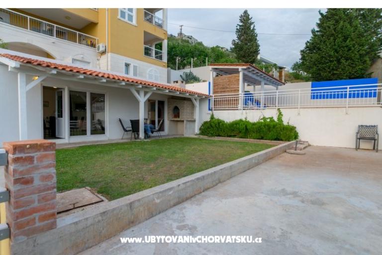 Apartman Dodo sa bazenom – foto 12