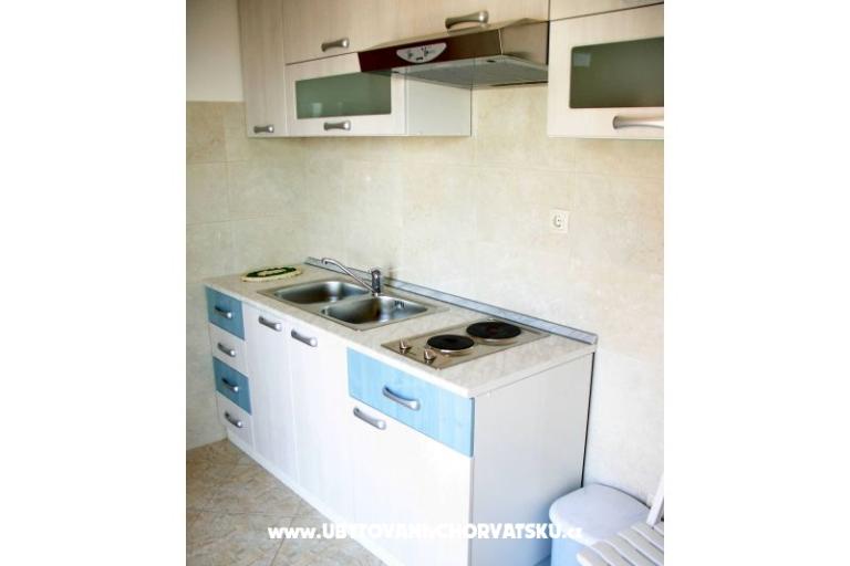 Apartmani Ana - Kamp Ivo – foto 15