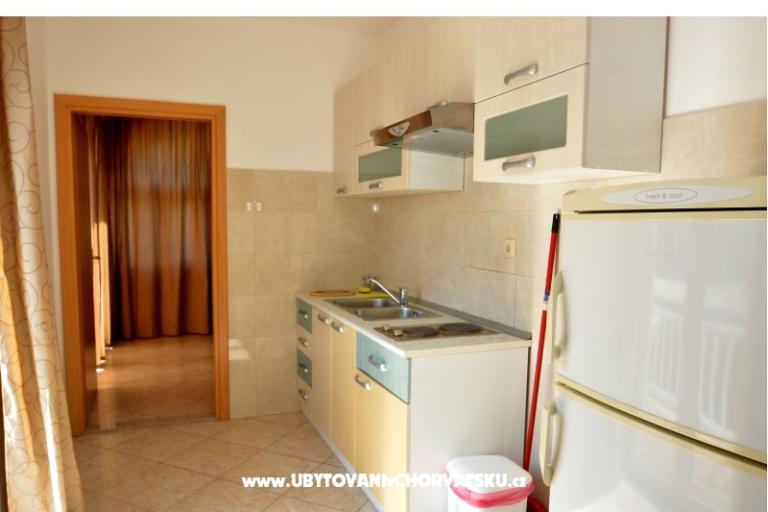 Apartmani Ana - Kamp Ivo – foto 16