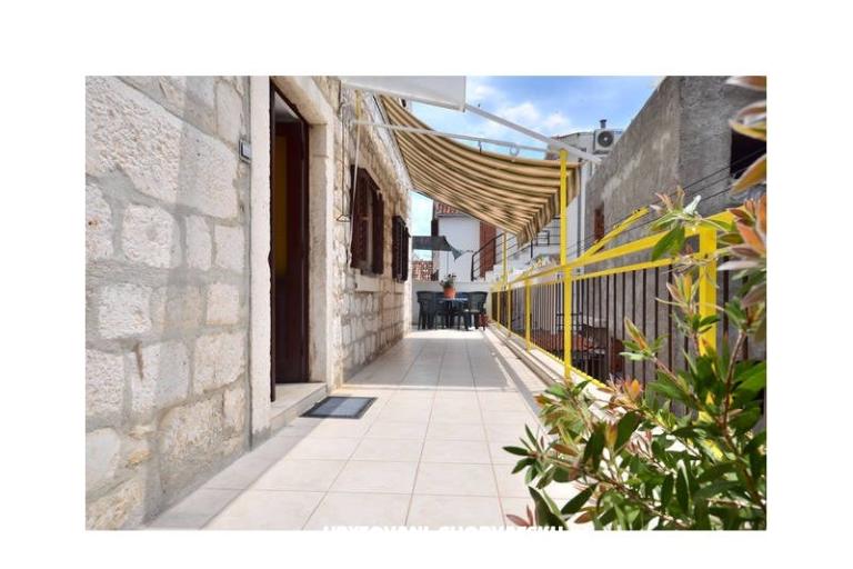 Apartmani Stari Grad /Omiš center/ – foto 3