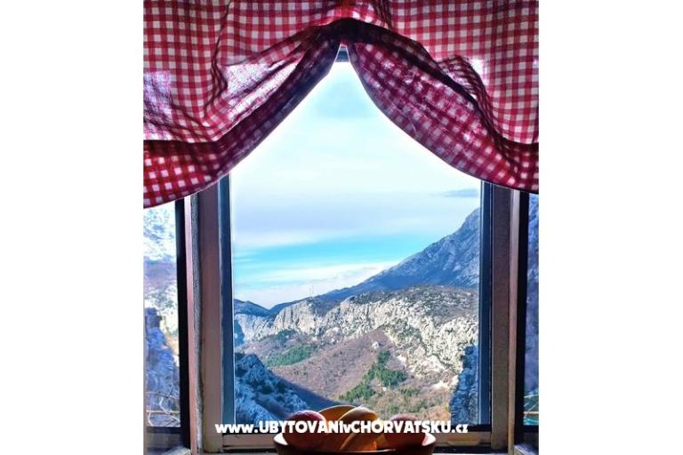 Kamena kuća – foto 6