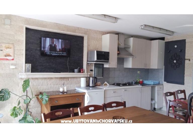 Apartmani & rooms  Raspor – foto 10