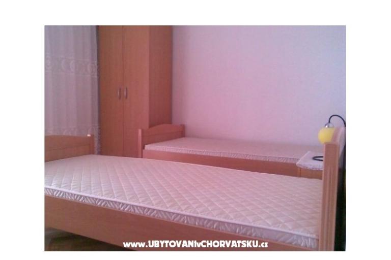 Apartmani Ćurić Povljana – foto 13