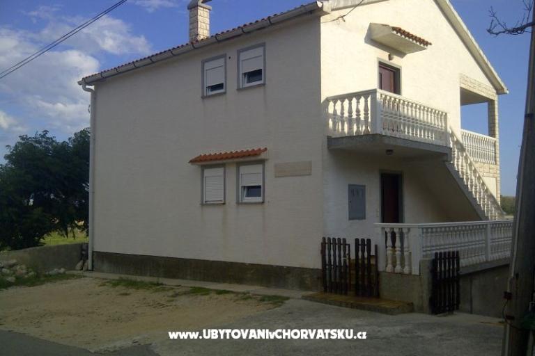 Apartmani Ćurić Povljana – foto 14
