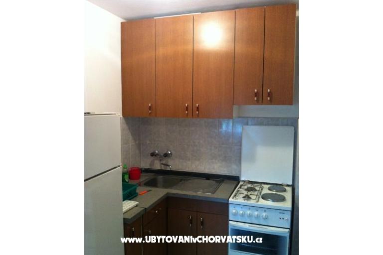 Apartmani Ćurić Povljana – foto 6