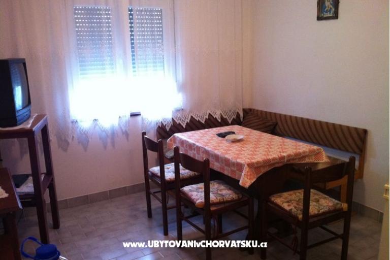 Apartmani Ćurić Povljana – foto 8