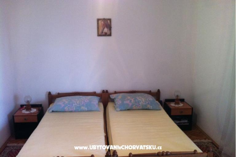 Apartmani Ćurić Povljana – foto 9
