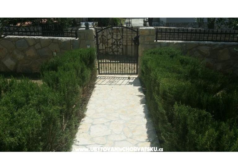 Apartmani Karmen – foto 12