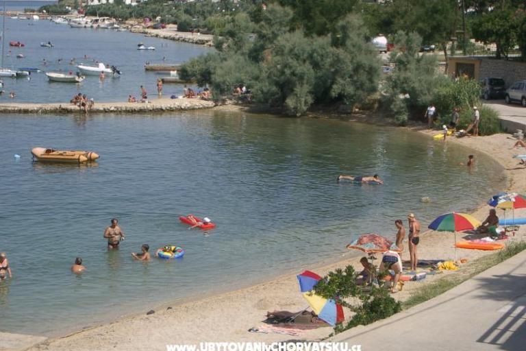 Apartmani na moru – foto 15