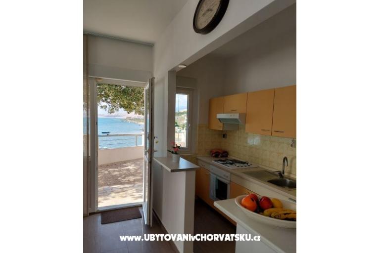 Apartmani na moru – foto 8