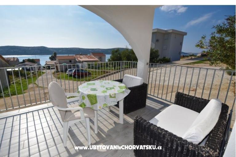VAL Apartmani St. Novalja – foto 6