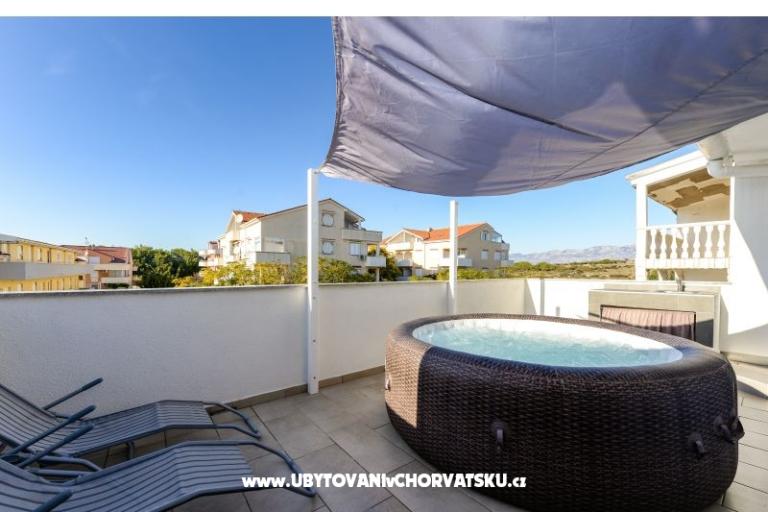 Apartman sa bazenom and jacuzzi – foto 24