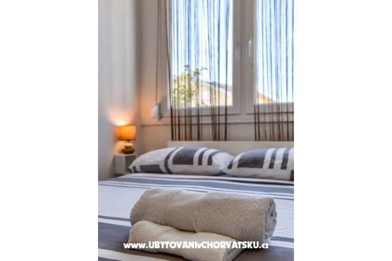 Apartman sa bazenom and jacuzzi – foto 25