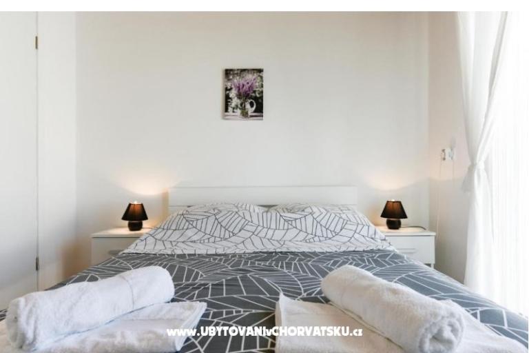 Apartman sa bazenom and jacuzzi – foto 27