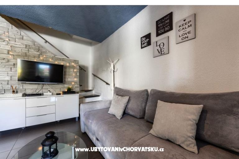 Apartman sa bazenom and jacuzzi – foto 31