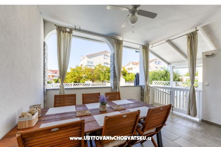 Apartman sa bazenom and jacuzzi – foto 8