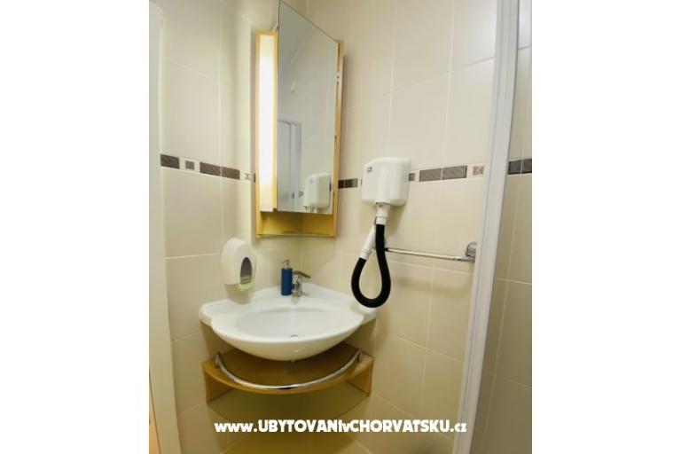 Pool Apartman Antonia – foto 22