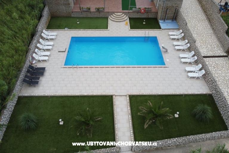 Pool Apartman Antonia – foto 43