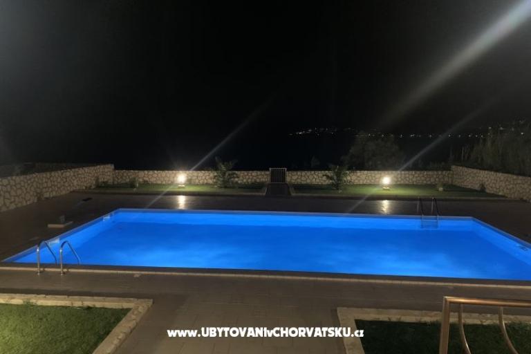 Pool Apartman Antonia – foto 5