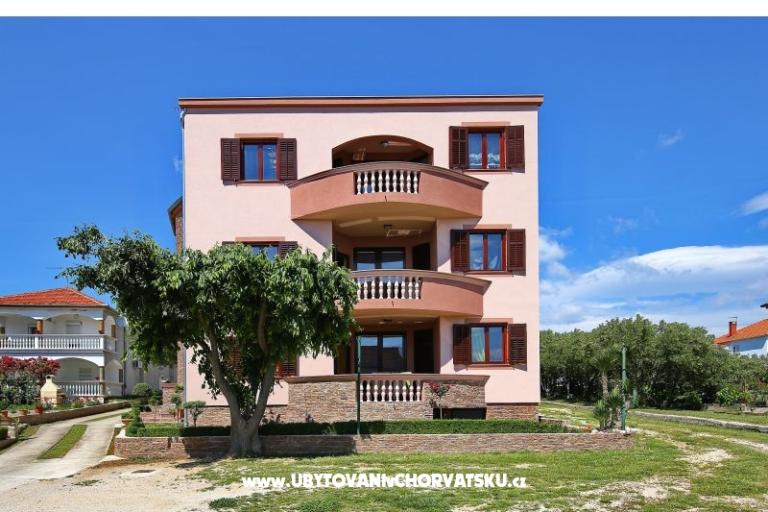 Apartmani Dalmatino Pakoštane – foto 2