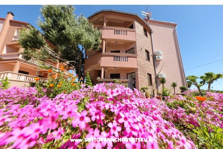 Apartmani Dalmatino Pakoštane – foto 5
