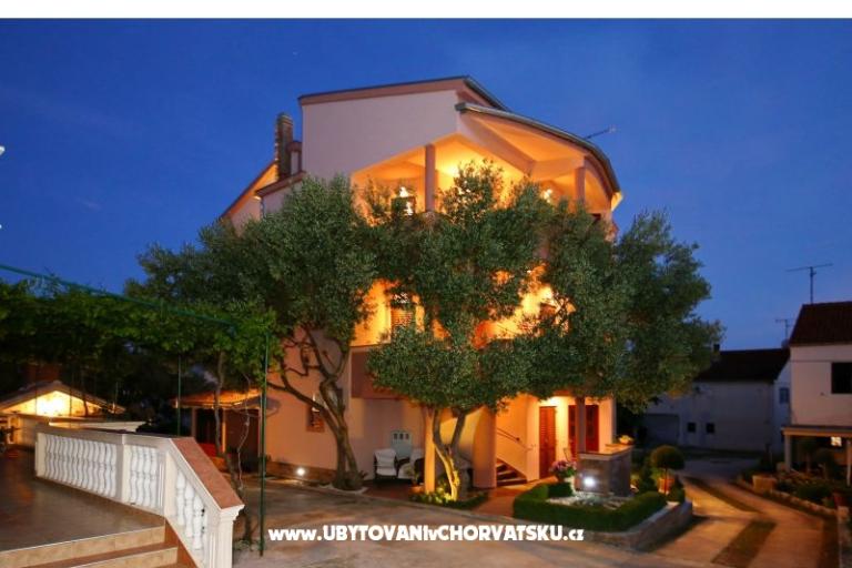 Apartmani Dalmatino Pakoštane – foto 7