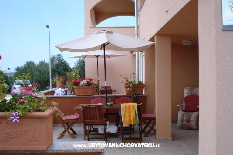 Apartmani Ivan i Zeljka Pakostane – foto 12