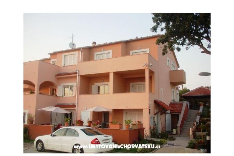 Apartmani Ivan i Zeljka Pakostane – foto 7
