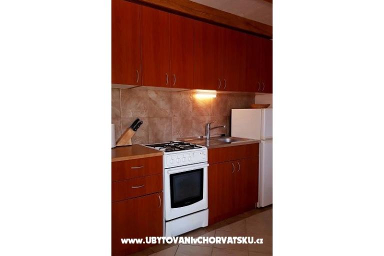 Kamena kuća Porat – foto 13