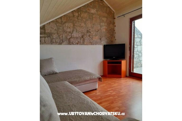 Kamena kuća Porat – foto 8