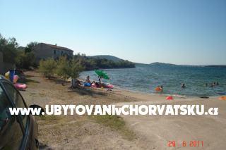 Apartmani na moru – foto 13