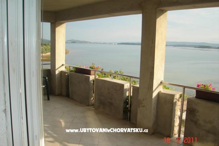 Apartmani na moru – foto 5
