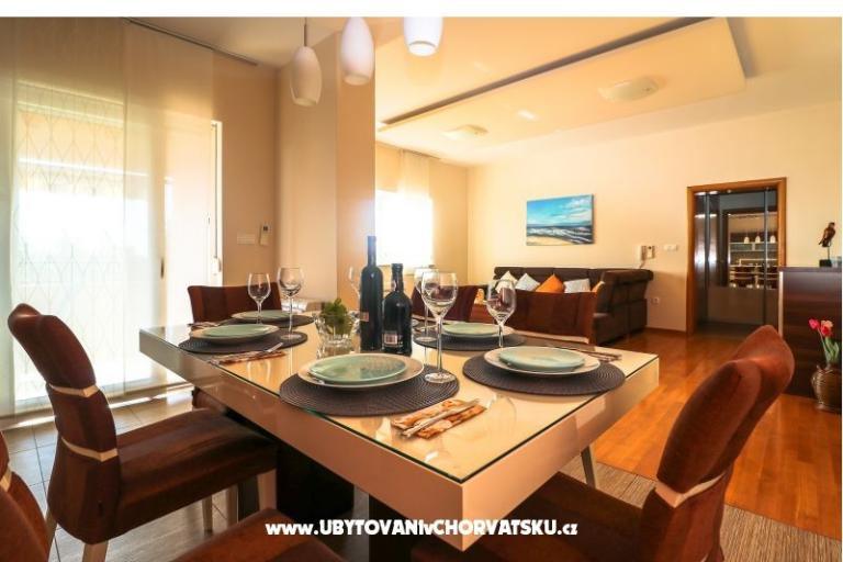  Kuća sa bazenom - Villa Marijana  – foto 10