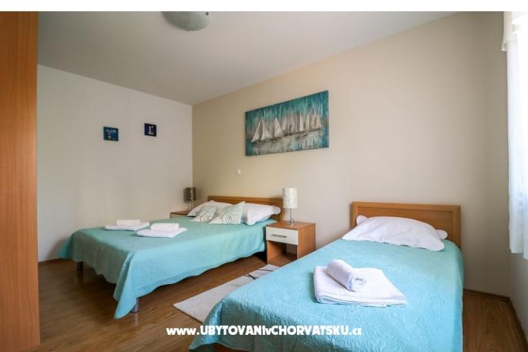  Kuća sa bazenom - Villa Marijana  – foto 17