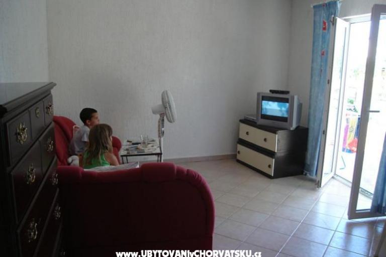 Apartman Holiday Kuća Studeny – foto 3