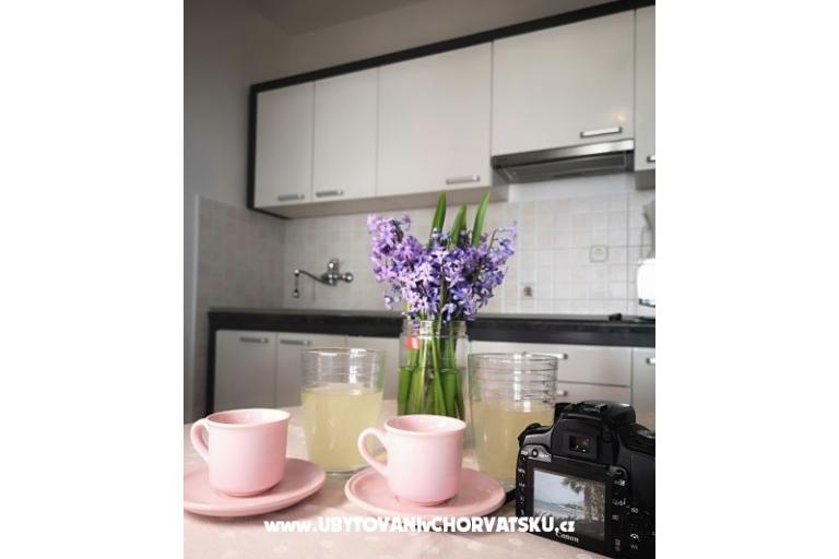 Apartmani Mrsic Podgora  – foto 14