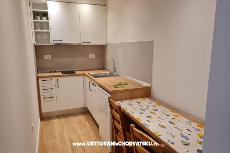 Beachfront Apartmani Sinajko – foto 12