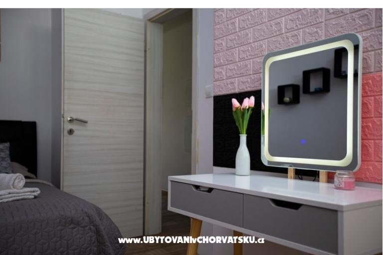 Apartman lux with garden – foto 10