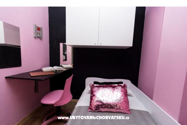 Apartman lux with garden – foto 11